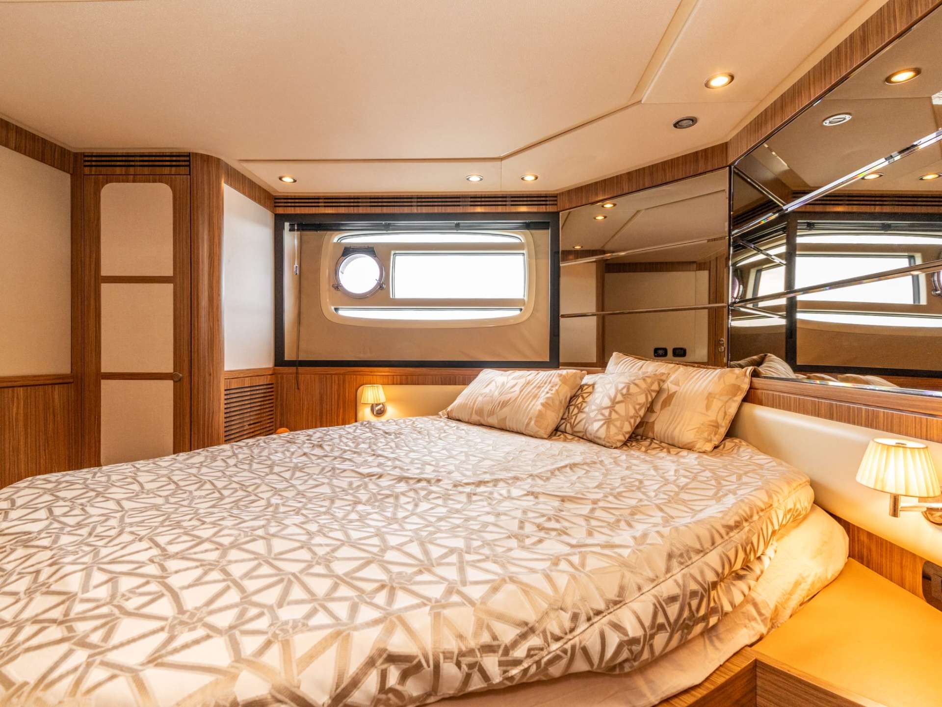 Azimut Magellano 53 Fly