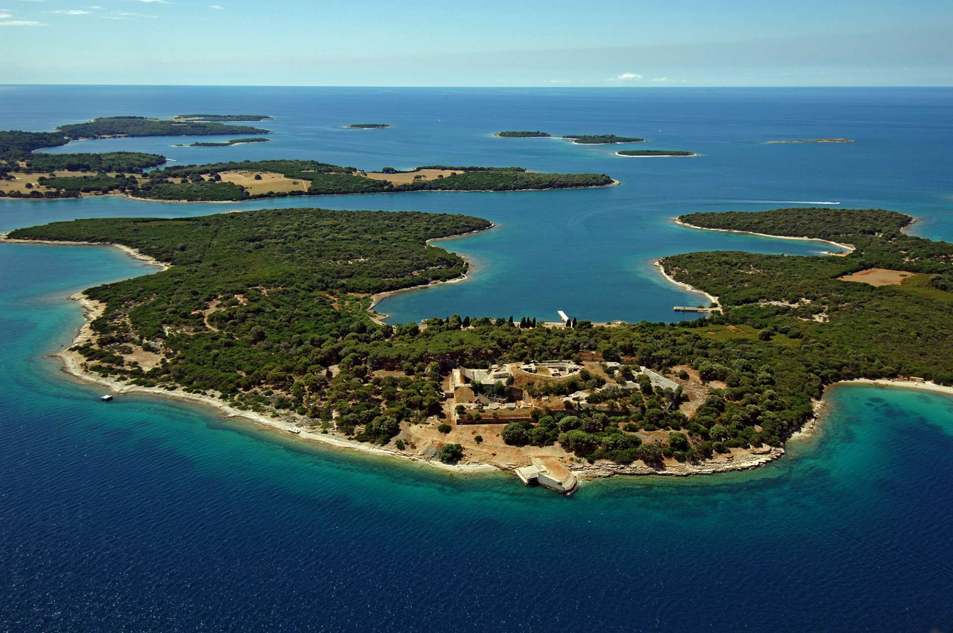 Top 3 nature cruising grounds for a luxury yacht charter in Croatia