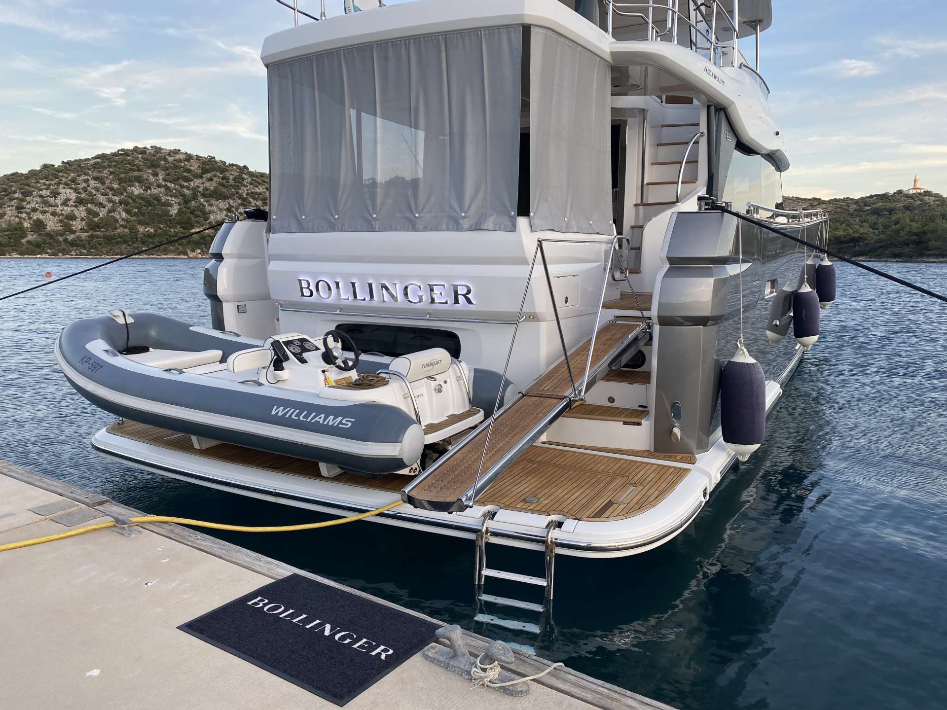 New arrival to the fleet: 20m charter yacht Azimut Magellano 66 BOLLINGER