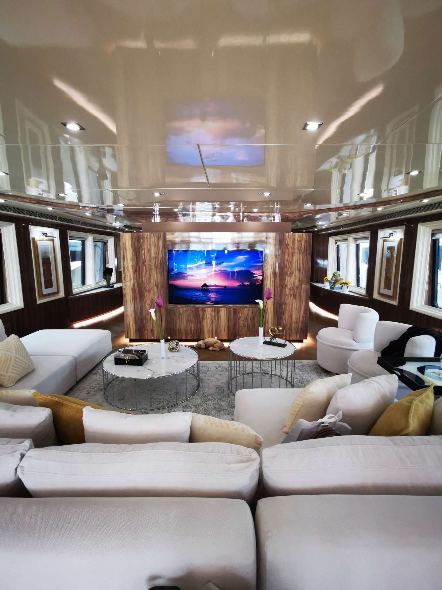 Yacht IN present at the 2022 Yacht Charter Shows
